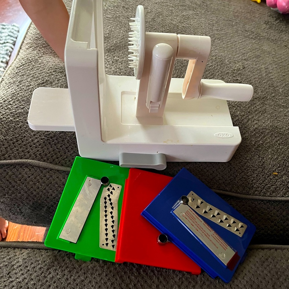 OXO Tabletop Vegetable Spiralizer